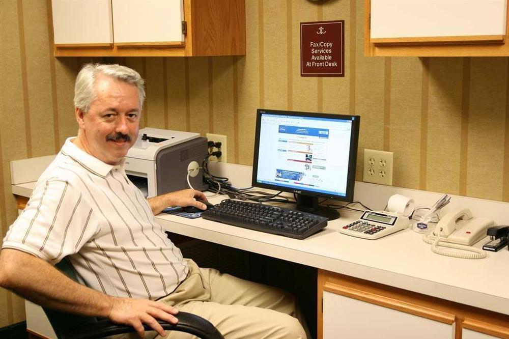 Hampton Inn Elkton Facilities photo