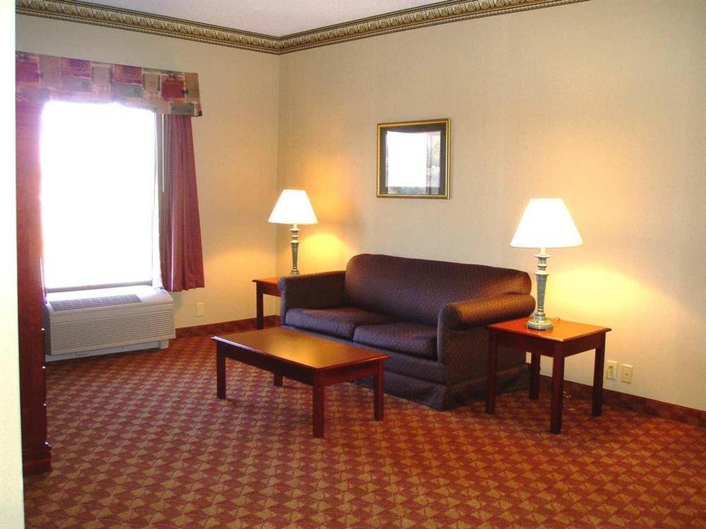 Hampton Inn Elkton Room photo