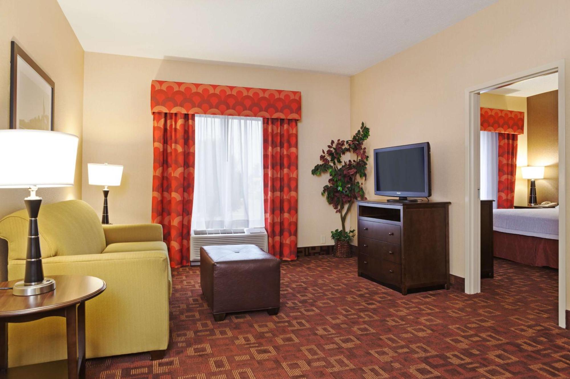 Hampton Inn Elkton Exterior photo